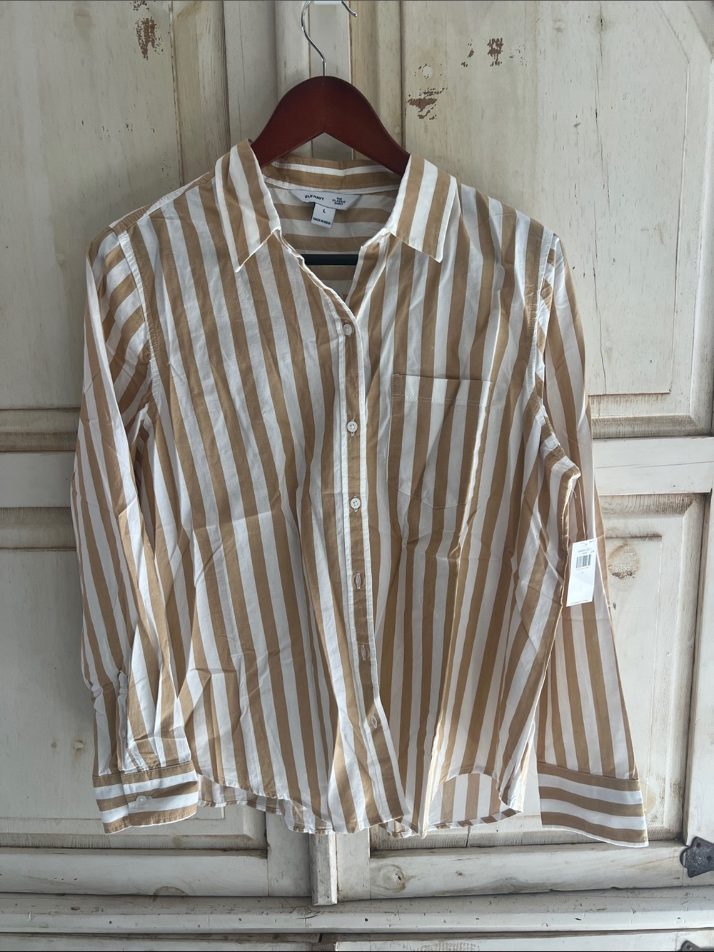 Old Navy Beige and White Vertical Stripe Button-Down “The Classic Shirt” NWT Lrg